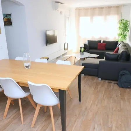 Frances Masiá Apartamento Rosas